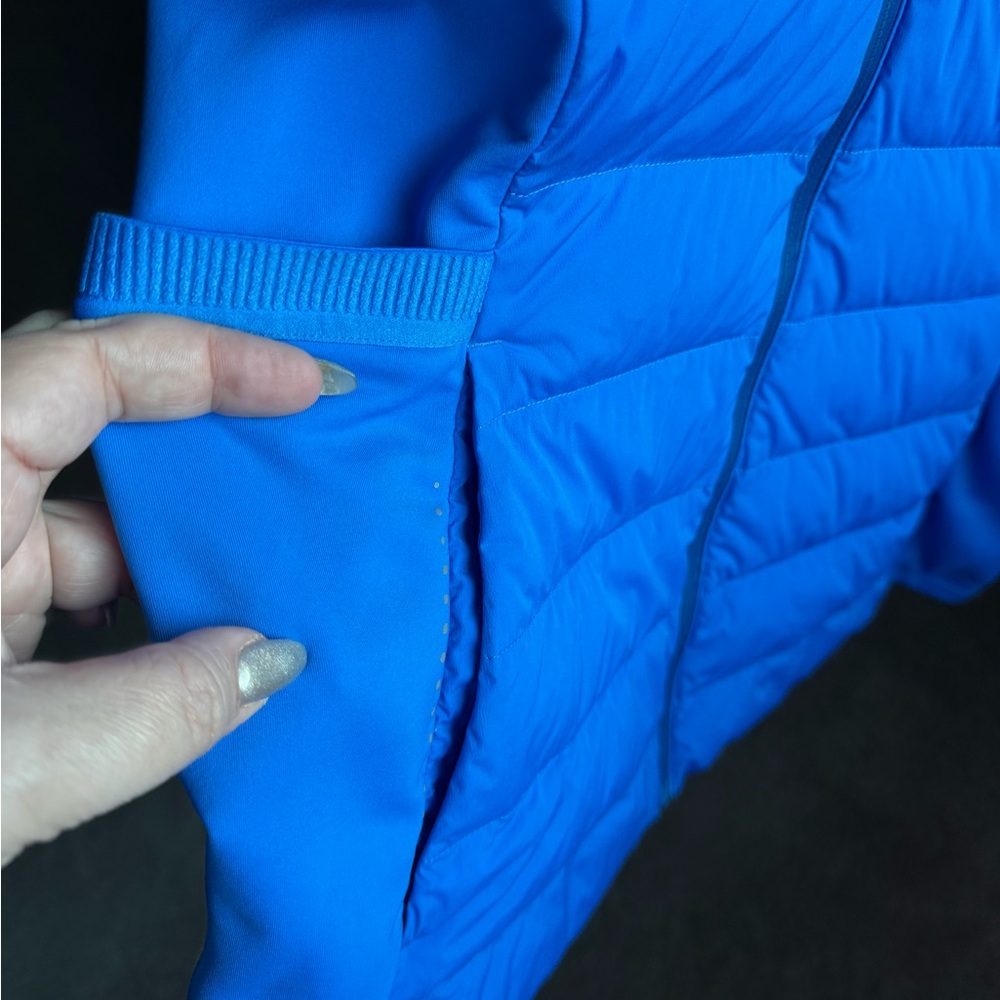 Lululemon Down for it All Blue Puffer Vest - Picture 5 of 6